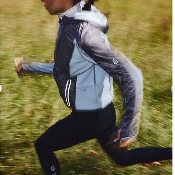 NWT Free People Go The Distance Fleece Jacket in Artic Snow/Gun Metal Combo - Picture 2 of 8